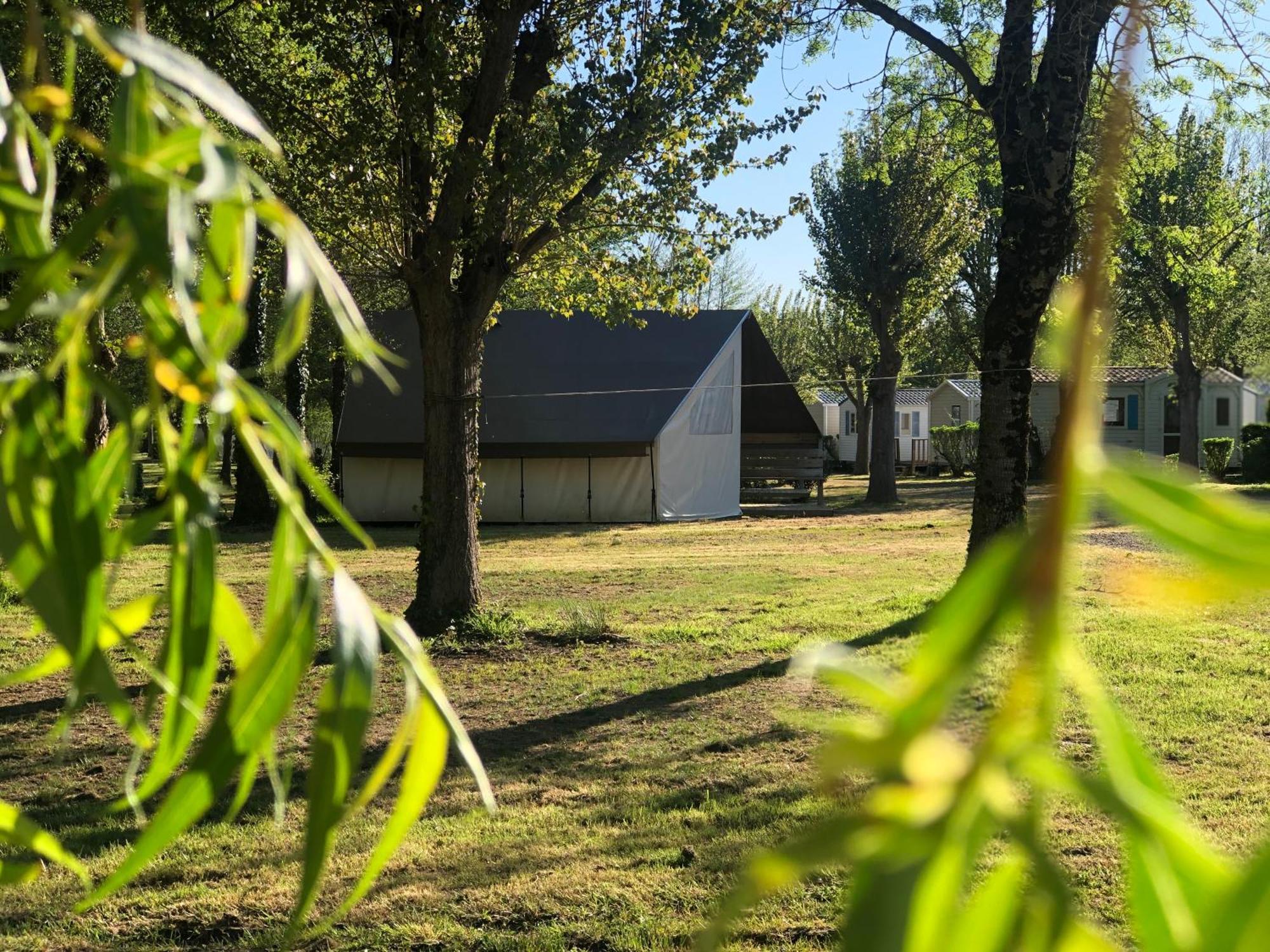 Camping Les Mancellieres Avrille  ภายนอก รูปภาพ